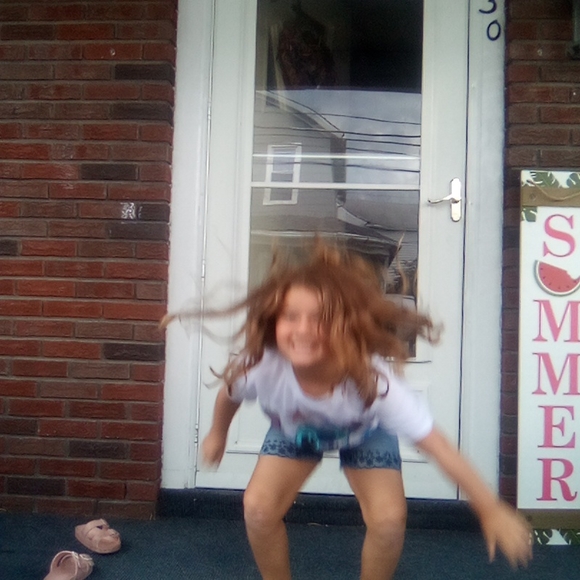 Meet your Posher, Gemma - Picture 4 of 4